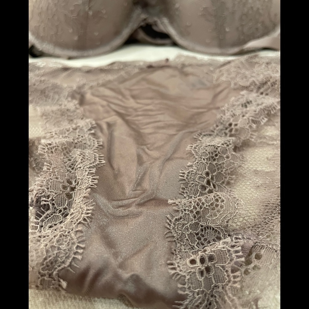 ❤️ BEAUTIFUL BRAND NEW NVR WORN LIGHT MAUVE/GRAY LACY & SEXY VS SET! - Picture 12 of 15